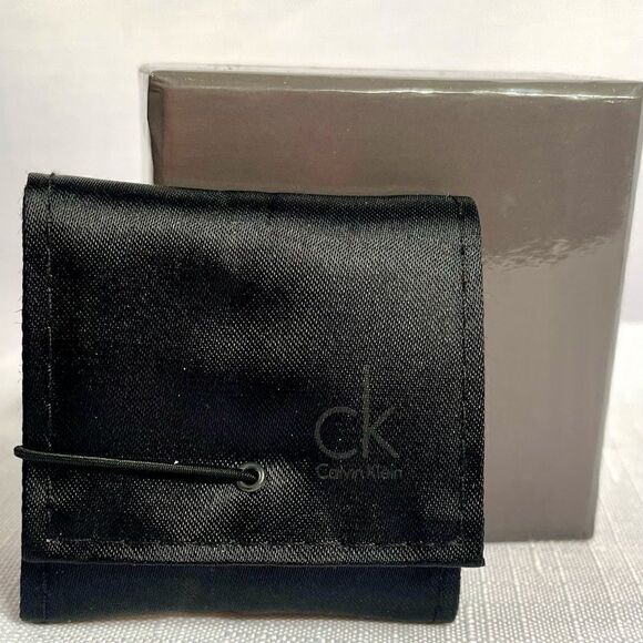 CALVIN KLEIN WOMEN’S 2 PRECIOUS RINGS SILVER - Picture 9 of 11